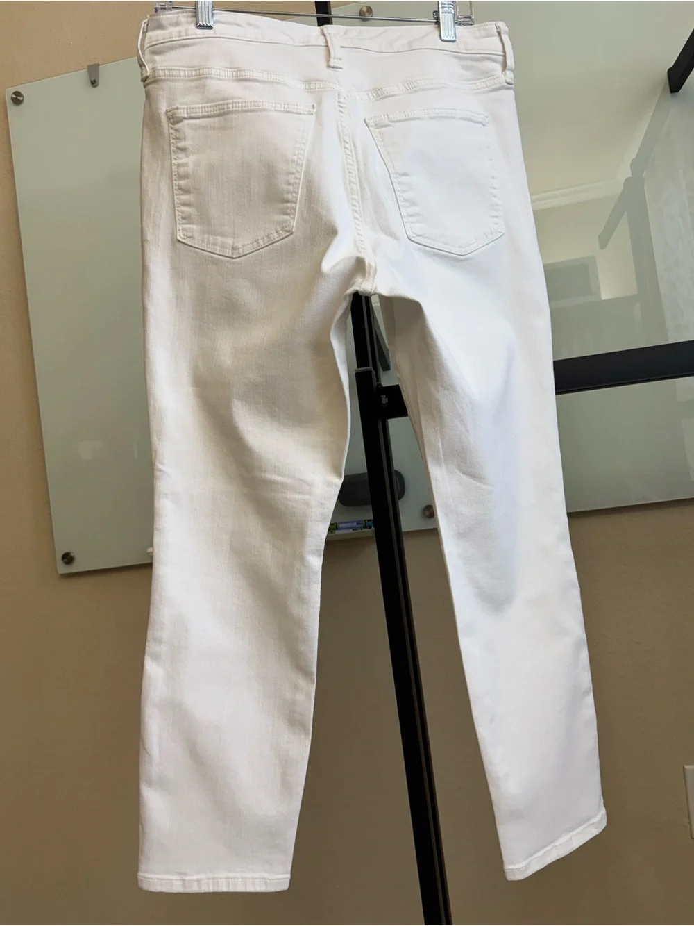 Universal Thread Sz 12/31 Women’s Jeans - Picture 7 of 8